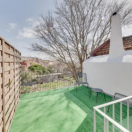 By The Palace - Ajuda *