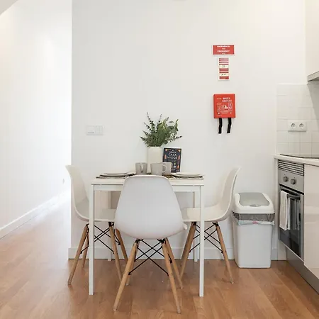 Apartmán By The Palace - Ajuda *