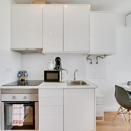 By The Palace - Ajuda Apartmán *