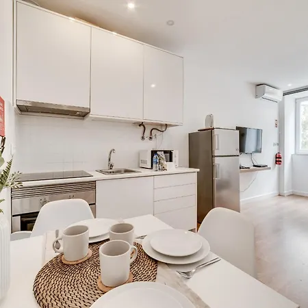 Apartament By The Palace - Ajuda