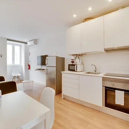 By The Palace - Ajuda شقة *