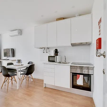 By The Palace - Ajuda Апартаменти