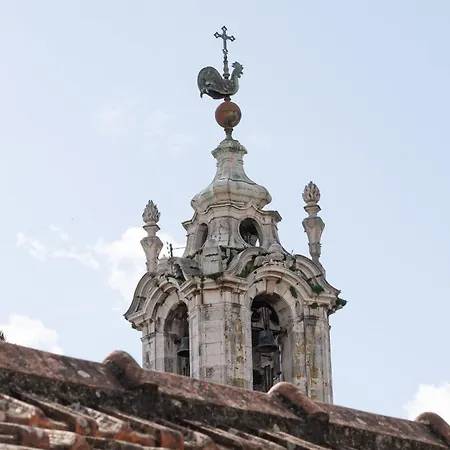 By The Palace - Ajuda Апартаменти *